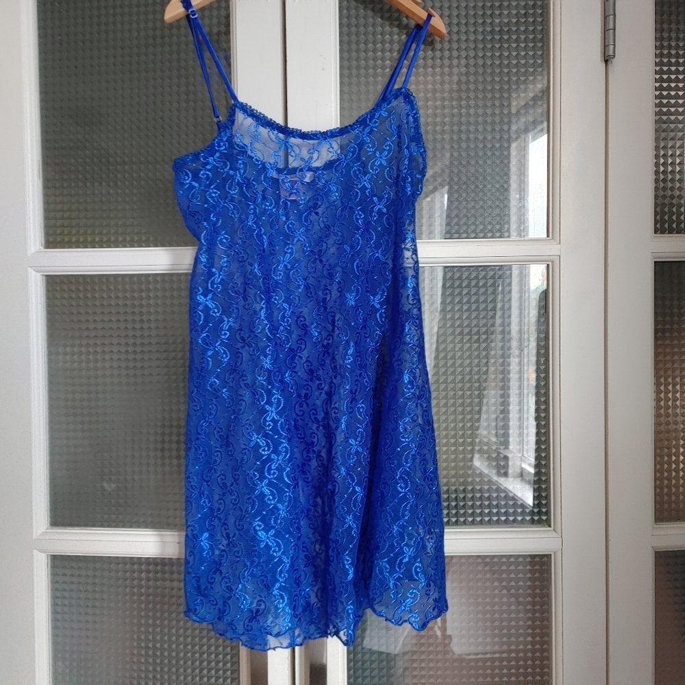 La Vie En Rose Royal Blue Lace Chemise